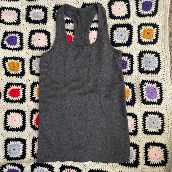$50/2 lululemon Swiftly-Tech Racerback Tank 2.0 *Race, Slate/White, Size 4 - Picture 2 of 4
